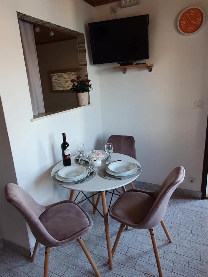 Apartmani Daria & Jure Трогир Екстериор снимка