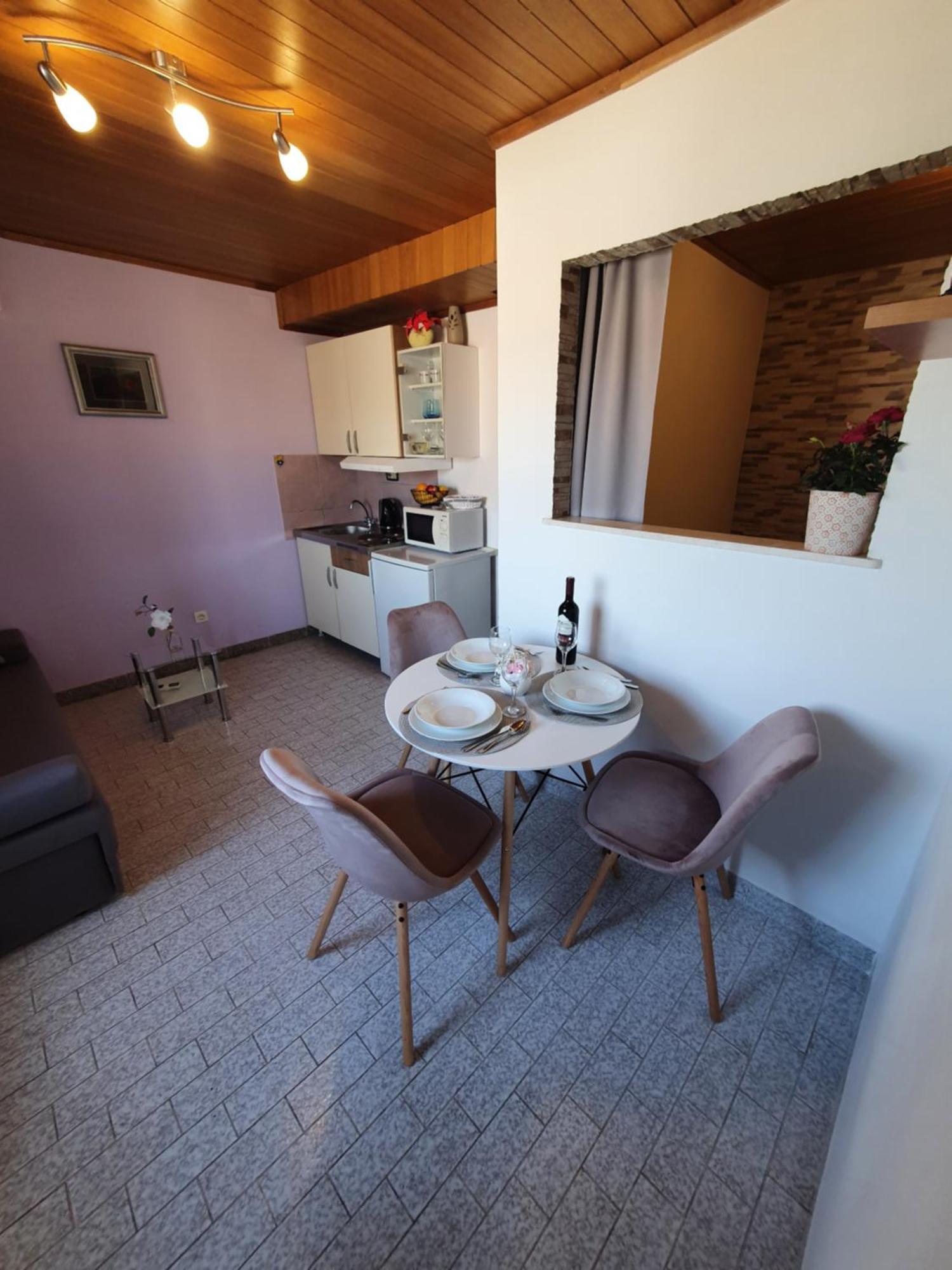 Apartmani Daria & Jure Трогир Екстериор снимка